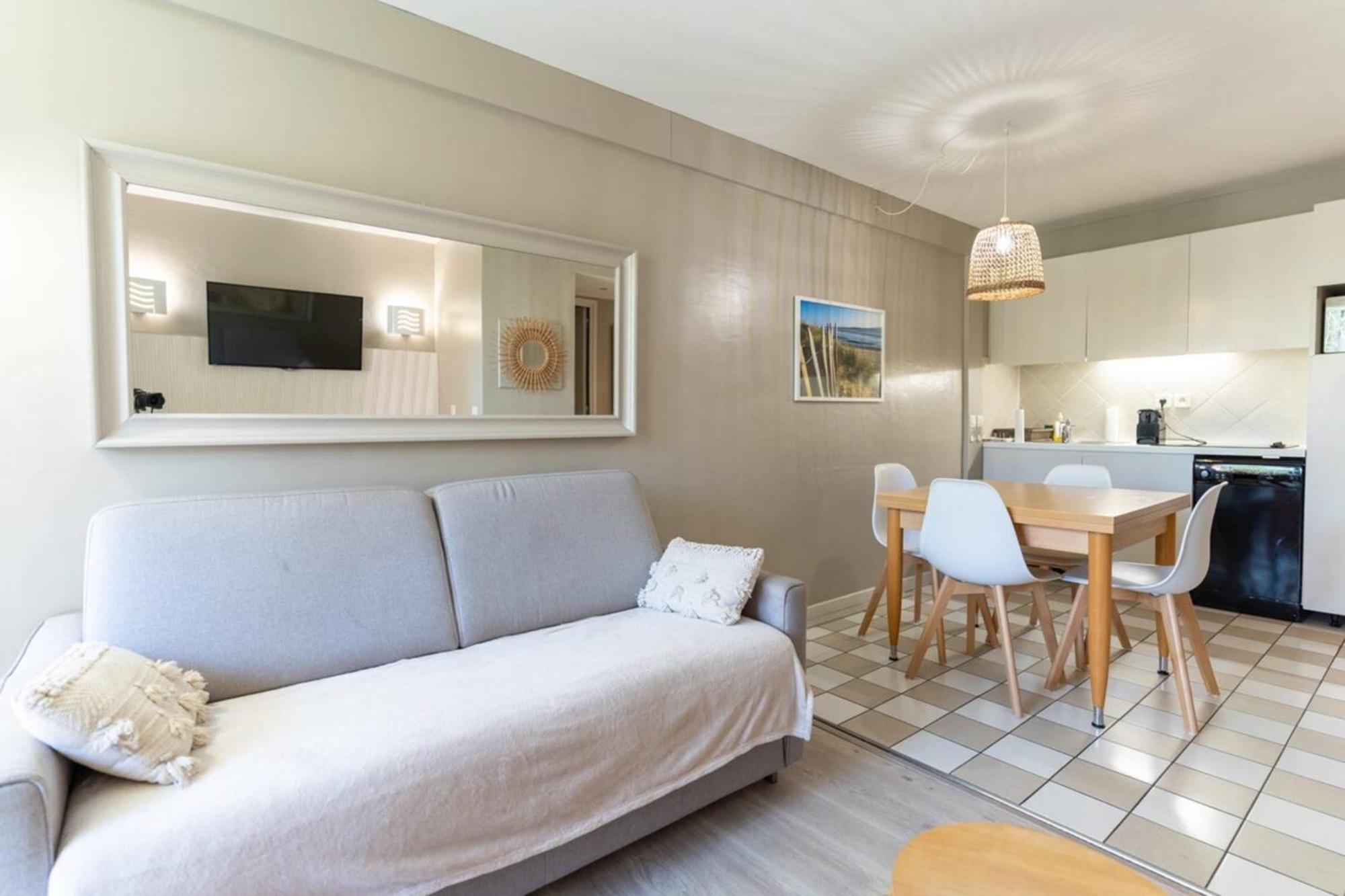 Beautiful Flat With Swimming Pool Tennis Court And Free Parking 117 Le Touquet Exterior photo