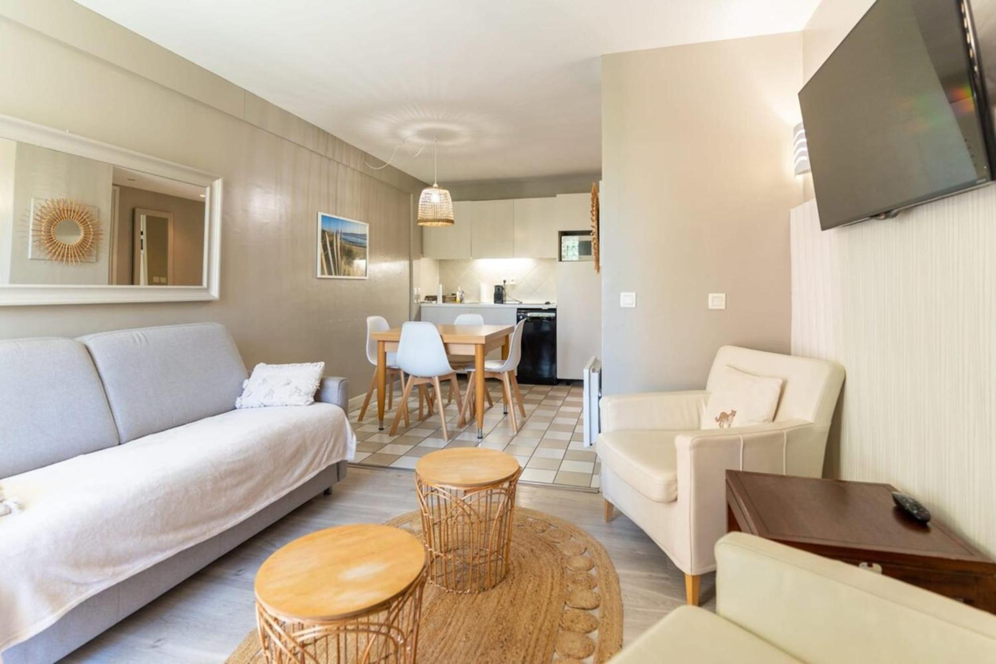 Beautiful Flat With Swimming Pool Tennis Court And Free Parking 117 Le Touquet Exterior photo